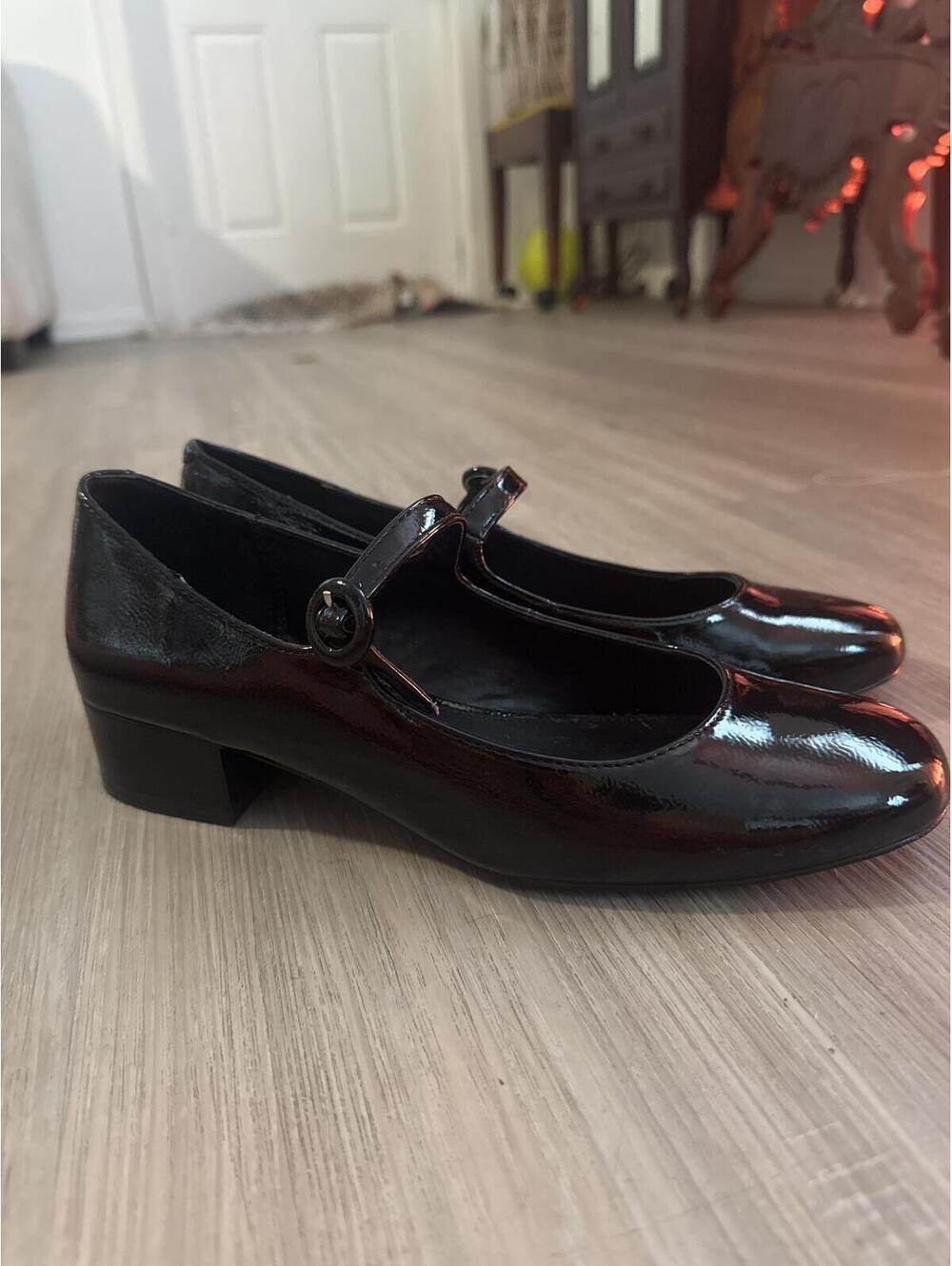 Steve Madden Black Patent Mary Jane Low Heel Shoes